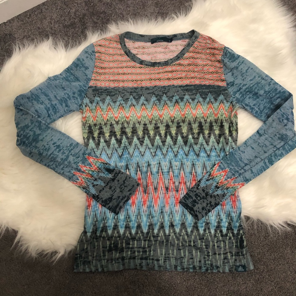 Prana long sleeve tee. Small